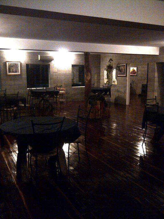 Hosteria Antiguo Refugio ポトレロ・デ・ロス・フネス エクステリア 写真